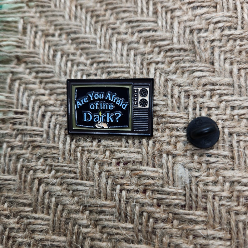 "Are You Afraid of the Dark?" Retro TV Pin